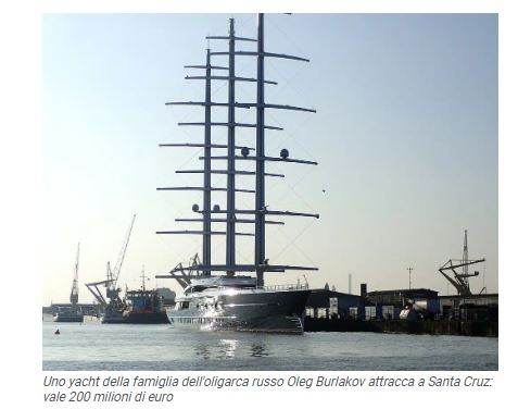 Uno yacht del valore di 200 milioni di euro attracca a Santa Cruz