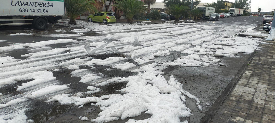 Grandine neve e tempeste a Tenerife Gran Canaria calima e caldo