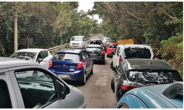 Tenerife un'isola "caratterizzata dalla congestione stradale