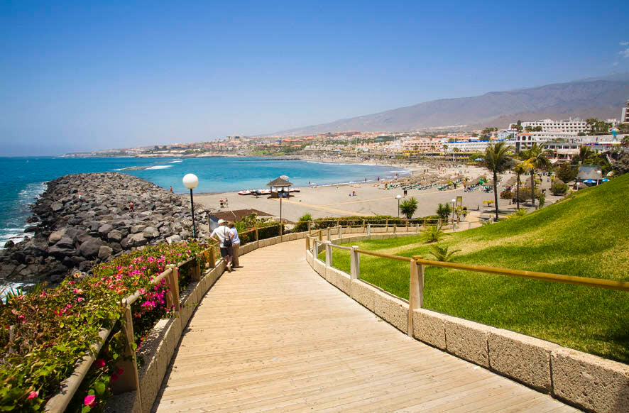 Solite nubi al nord di Tenerife con il sud pre-estivo