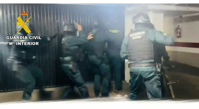 Finti bancari in azione: smantellata a Tenerife rete di hacker informatici