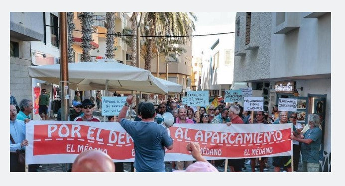 El Médano insorge contro la ciclabile Prima risolvete il caos parcheggi