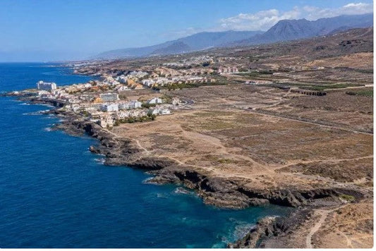 Progetto di sviluppo turistico nel Sud di Tenerife: riparte la preoccupazione