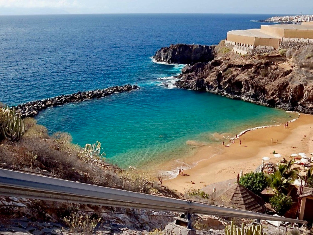 Come al solito al nord di Tenerife cielo nuvoloso e sole al sud