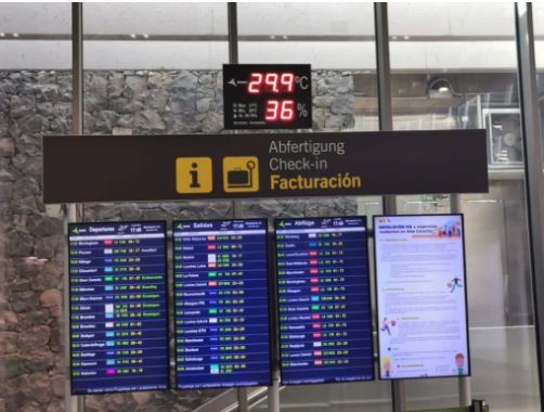 Si soffrono temperature elevate all'aeroporto di Tenerife Sud