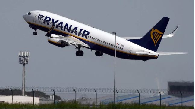 Ryanair: le nuove misure sul bagaglio a mano