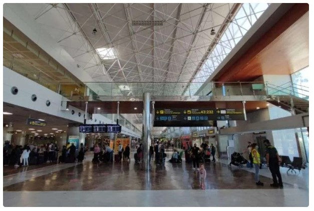 Padre tenta di abbandonare a Tenerife il figlioletto: arrestato