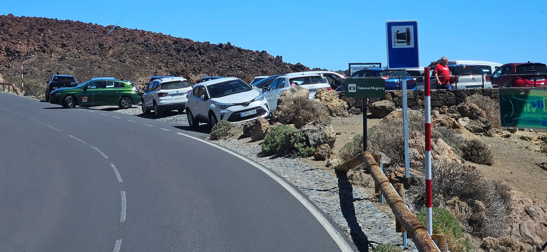 Allarme parco, caos sul Teide, troppi turisti