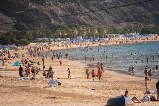 Canarie registrato il 1° calo del turismo dalla fine della pandemia.