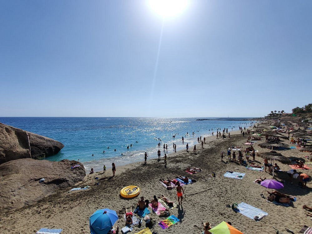 Giornata prevalentemente soleggiata oggi a Tenerife