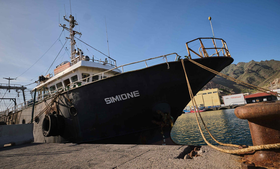 Abbordata una nave a Tenerife scoperte tre tonnellate di cocaina
