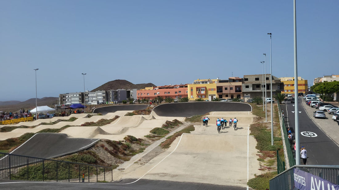 Prima gara ufficiale del campionato Tenerife BMX RACE.