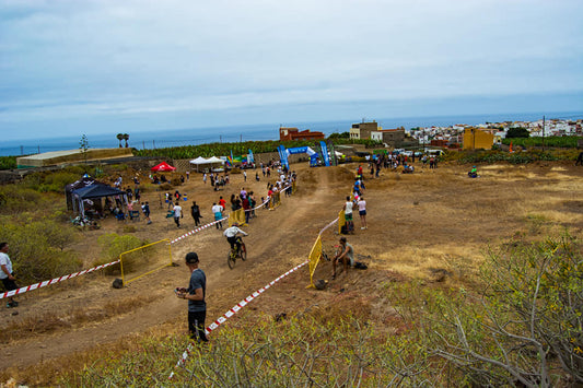 Il DH la Peña la classica di mountain biker a Buenavista del Norte