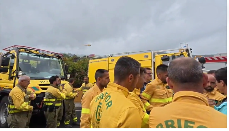Presentata la piu' grande brigata antincendio delle Isole Canarie