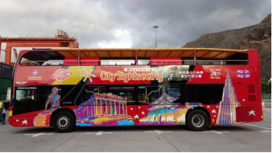 Santa Cruz de Tenerife inaugura autobus turistici con 13 fermate