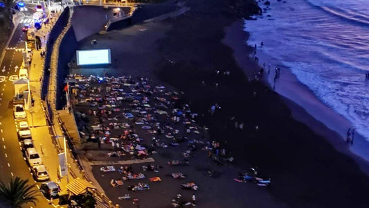 Dopo una giornata di sole El Socorro diventa una spiaggia da film