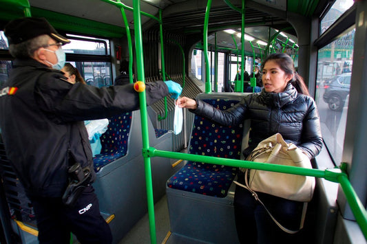 Da oggi fine della mascherina sui trasporti pubblici
