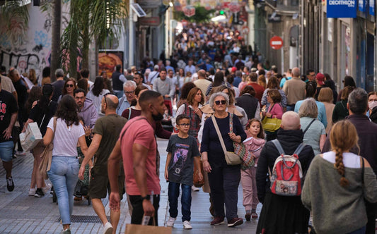 252.380 nuovi residenti in 25 anni e un'isola che cede sotto il peso