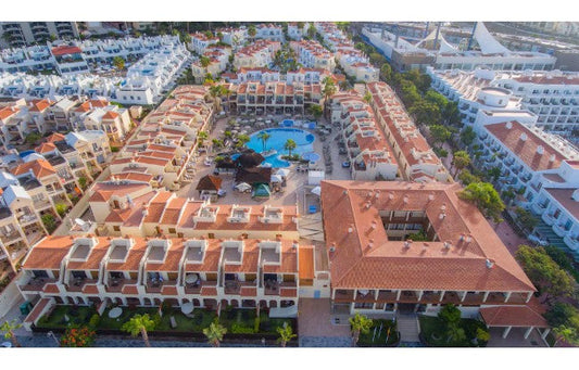 Hilton, il colosso americano del turismo, sbarca a Tenerife