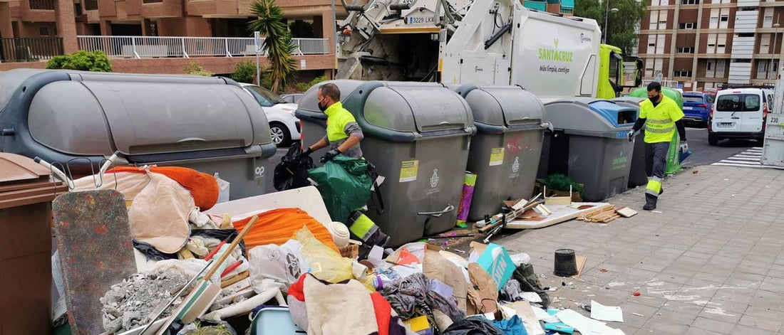 Inasprita la lotta contro chi lascia la basura fuori dai cassonetti