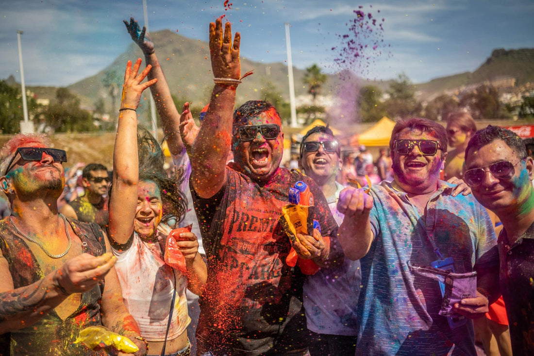 Grande ritorno della Holi, la battaglia della primavera