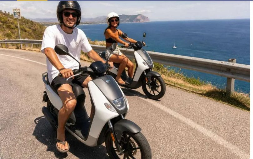 Infradito vietate ai motociclisti secondo le nuove norme DGT