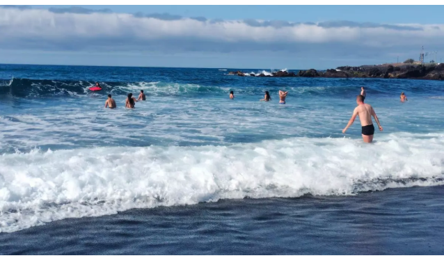 Playa Jardín la storia di una spiaggia contaminata a Tenerife