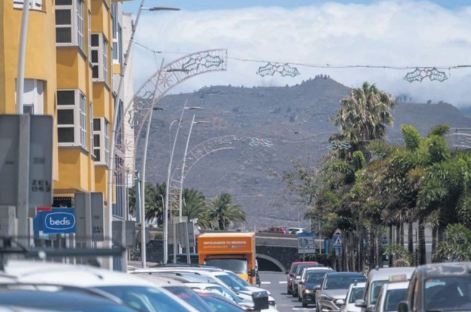 La Laguna inizia ad installare l'illuminazione natalizia