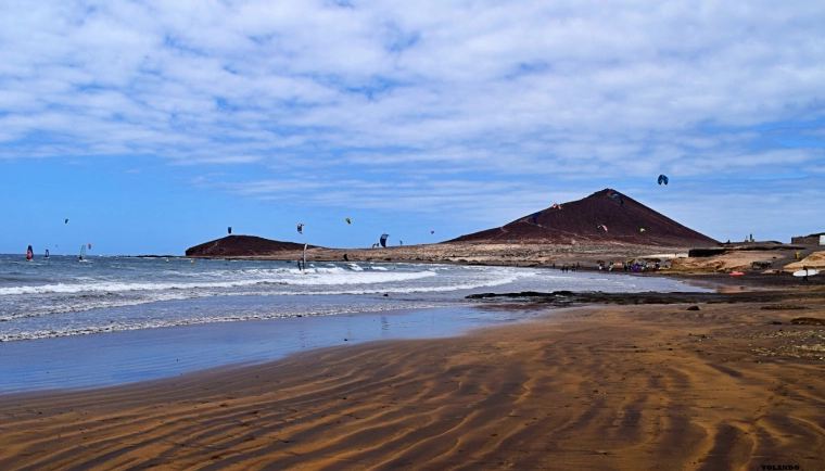 Cielo poco nuvoloso e pochi sbalzi di temperatura oggi a Tenerife