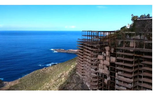 L'edificio fantasma che terrorizza marinai ed escursionisti alle Canarie