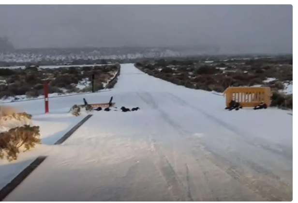 Le nevicate segnano l'arrivo della tempesta Emilia a Tenerife