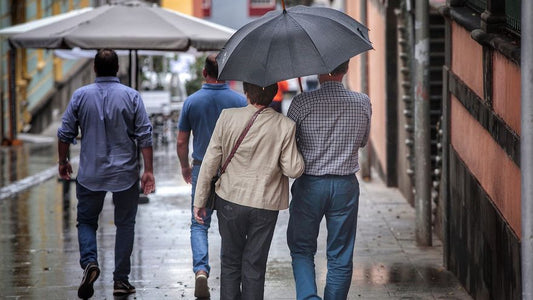 Allerta per vento, pioggia e calima: previste raffiche di uragano