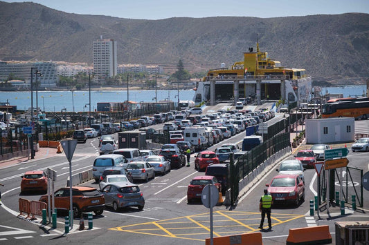 Intrapresi i piani per alleggerire il traffico nel porto di Los Cristianos