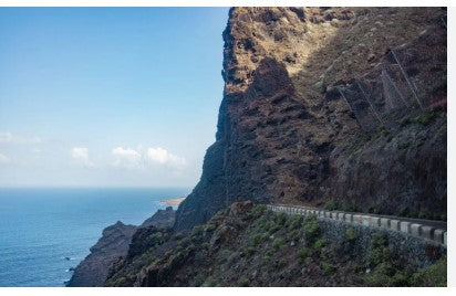 Tenerife: i rischi che troppi turisti continuano a ignorare