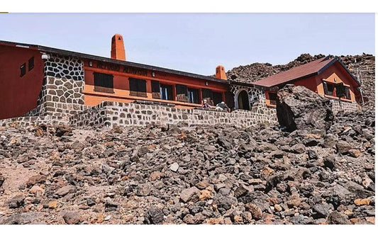 Dormire a Tenerife a oltre 3.000 metri di altitudine: prezzi e condizioni