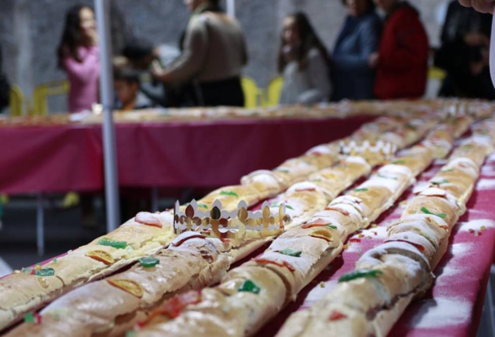 La Orotava batte il record delle Canarie del roscón de Reyes più lungo