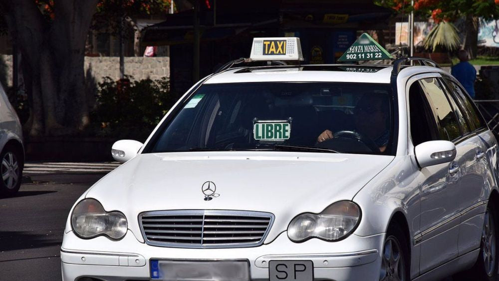 i residenti di tre comuni di Tenerife avranno gratis il servizio taxi